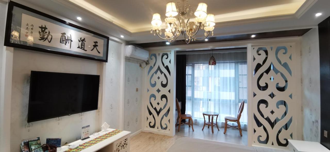 Doudou Meilan Fengqing Inn Jinghong Buitenkant foto